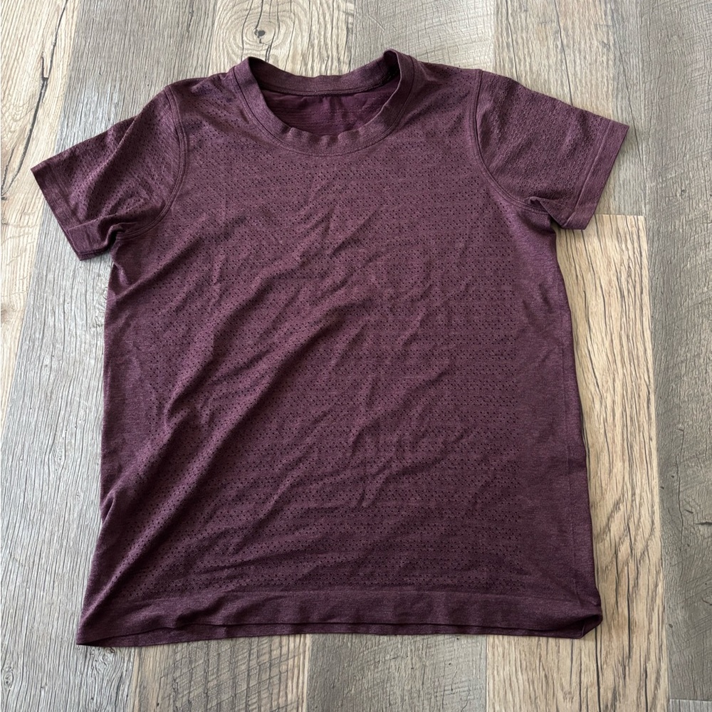 Lululemon T-Shirt
